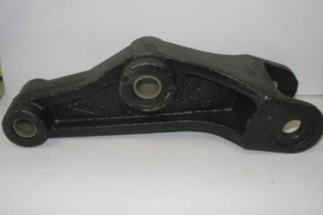 EQUALIZER DBL EYE- 3 AXLE FRONT